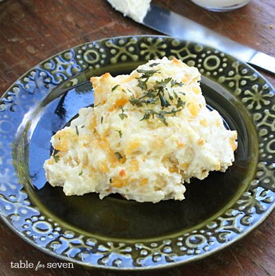 20-Minute Cheddar Biscuits