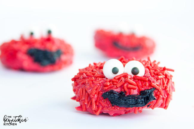 Elmo Cookies | RecipeLion.com