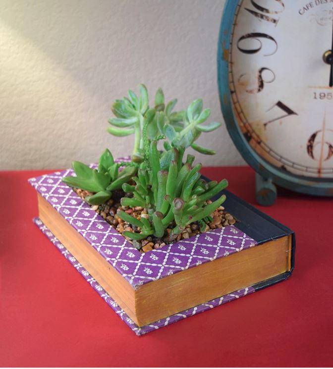 Book Planter Box Design | DIYIdeaCenter.com