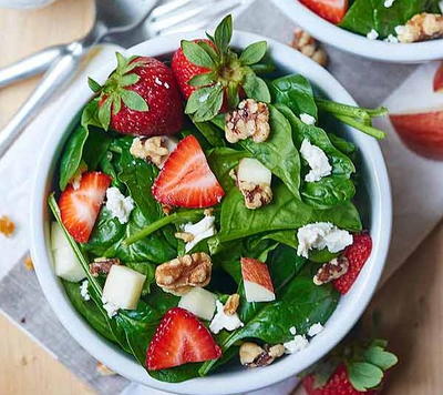 Spinach Salad with Strawberries and Goat Cheese