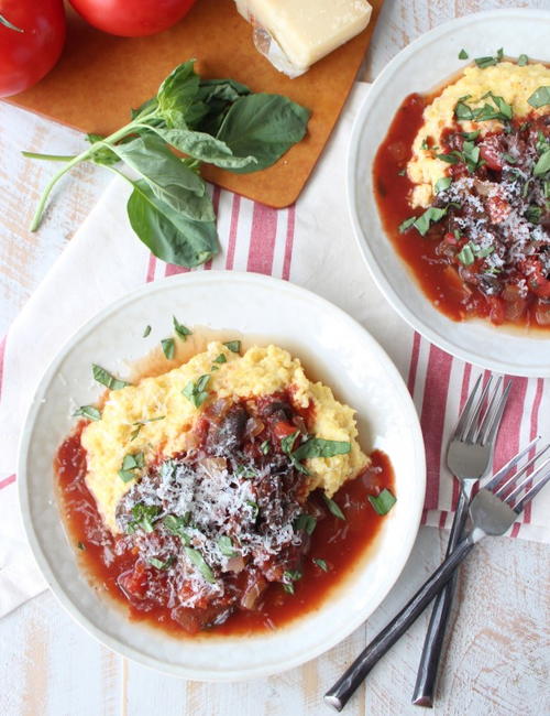 Slow Cooker Mushroom Ragu