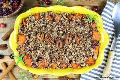 Roasted Sweet Potatoes with Pecan Crumble 