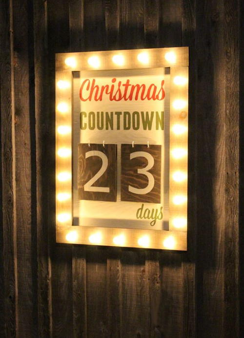 Christmas Countdown DIY Marquee Sign | DIYIdeaCenter.com