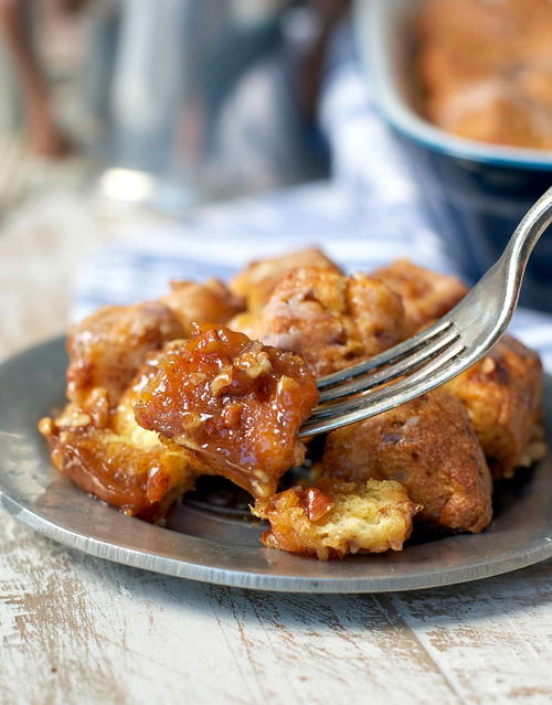 Overnight Cinnamon Roll Monkey Bread