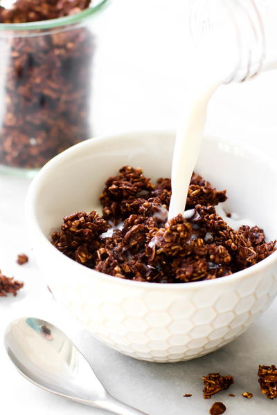 Oil-Free Chocolate Coconut Granola