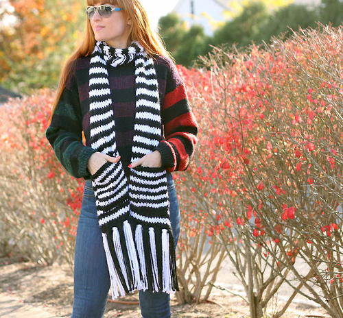 Chunky Stripe Pocket Scarf