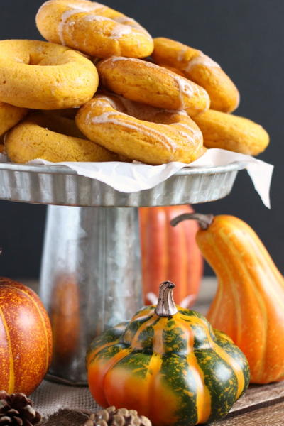 Easy Baked Pumpkin Spice Donuts
