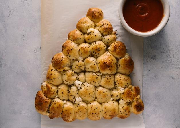 Trim the Tree Pull-Apart Bread