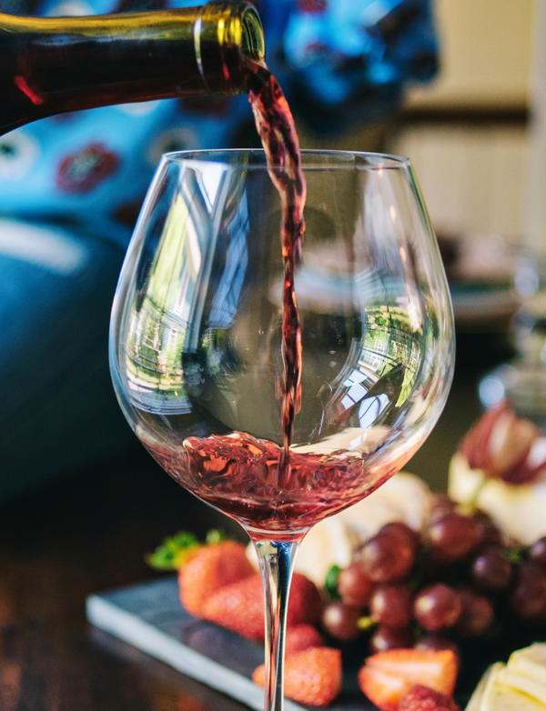 Everything You Need to Know About Serving Red Wine | TheWineBuyingGuide.com