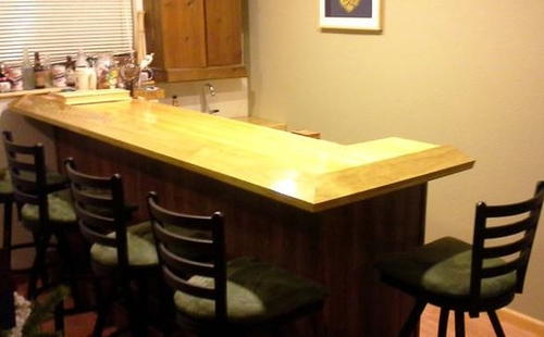 Incredible DIY Pallet Bar Table Top