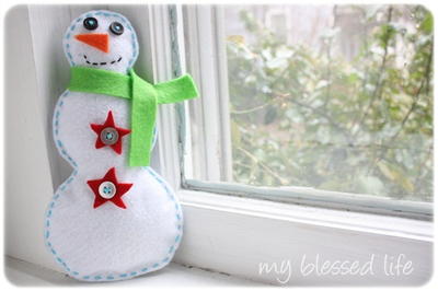 Cute Felt Snowman DIY Winter Decorations