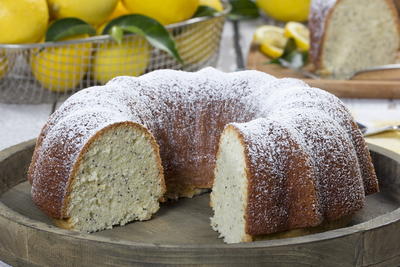 Lemon Poppy Seed Pound Cake