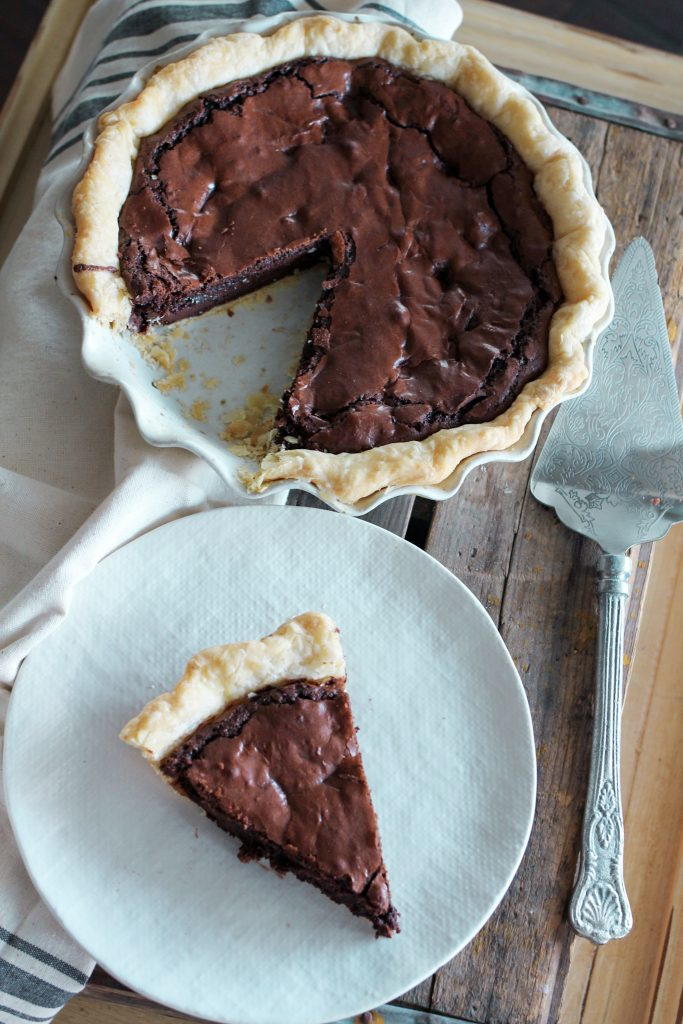 Can't-Miss Fudge Brownie Pie | FaveSouthernRecipes.com