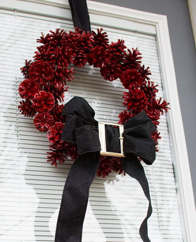 DIY Santa Holiday Wreath