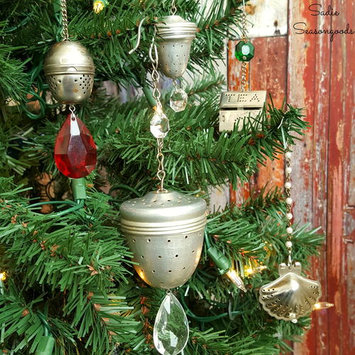 Elegant Upcycled DIY Christmas Ornaments