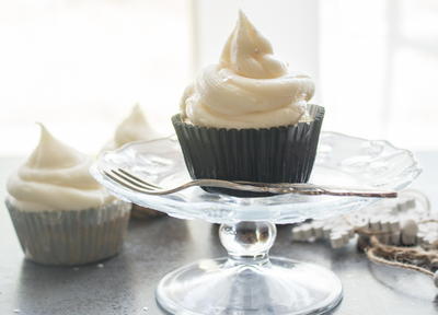 Vanilla Almond Cupcakes with Maple Cream Cheese Frosting