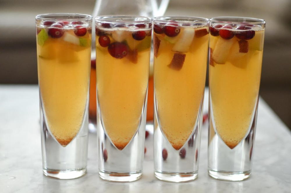 Winter Apple Pear Cranberry Sangria