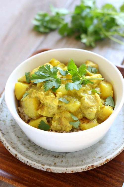 Slow Cooker Yellow Chicken Curry Recipe | AllFreeSlowCookerRecipes.com