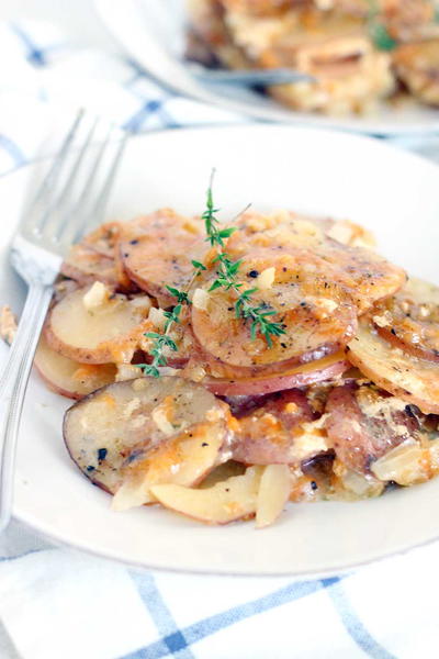 Slow Cooker Scalloped Potatoes