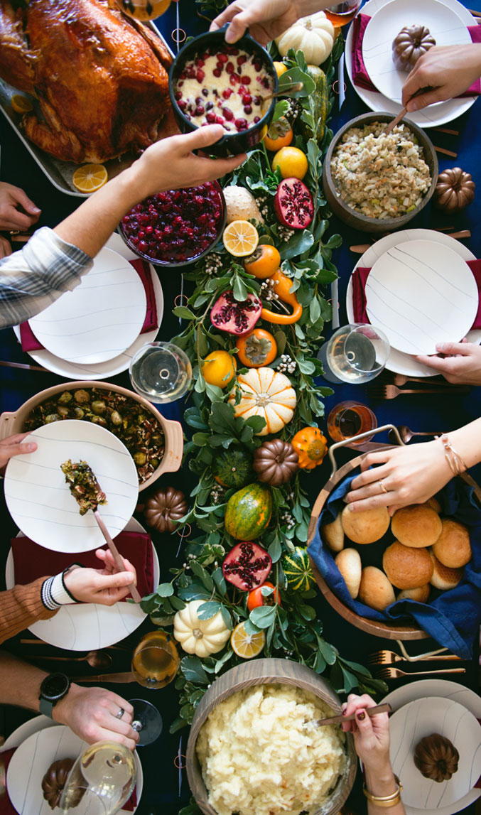 How to Set a Table for Thanksgiving + Thanksgiving Table Decor Ideas ...