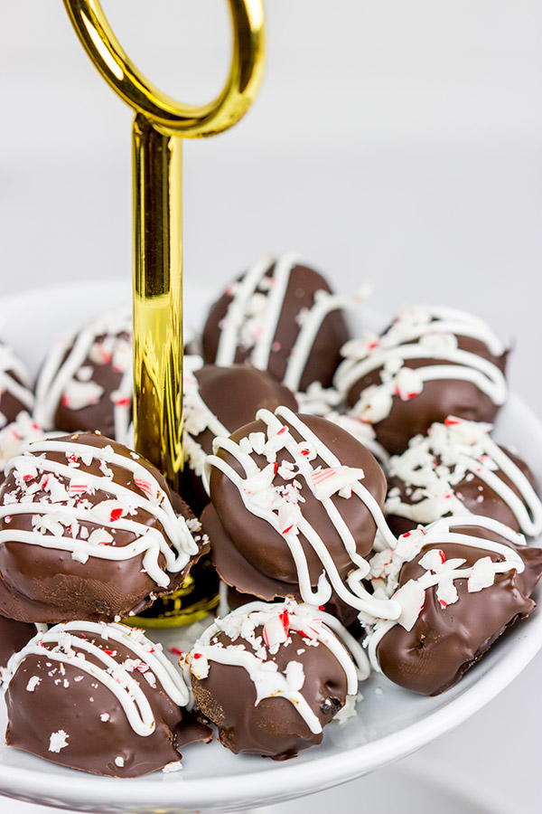 Peppermint Oreo Cookie Balls  TheBestDessertRecipes.com