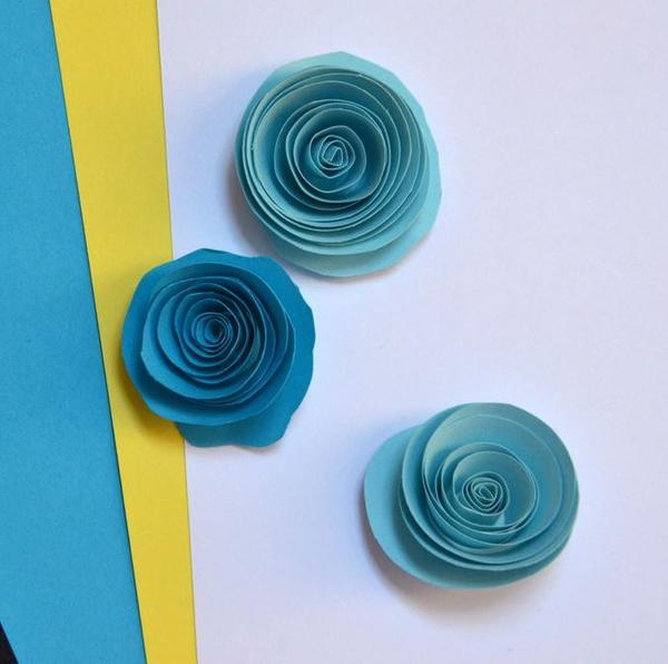 Blushing Blue Paper Quilling Roses
