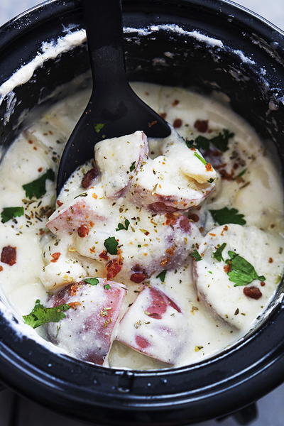 Slow Cooker Creamy Ranch Potatoes