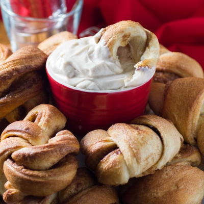 Cinnamon Knots with Cream Cheese Dip