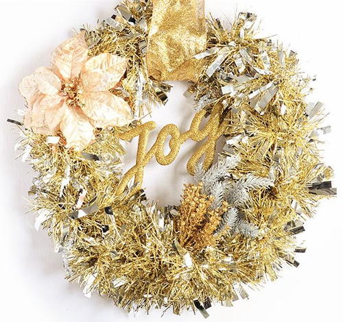 15-Minute Golden Tinsel Wreath