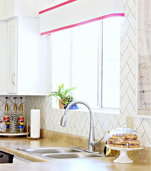 diy herringbone backsplash