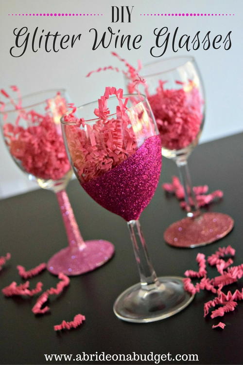 DIY Glitter Wine Glasses