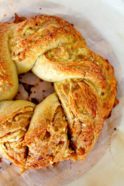 Peanut Butter Crescent Snack Ring