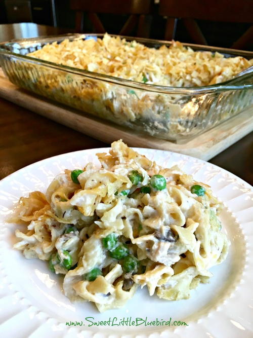 Potato Chip-Topped Tuna Noodle Casserole