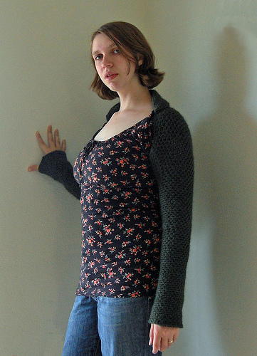 English Garden Shrug