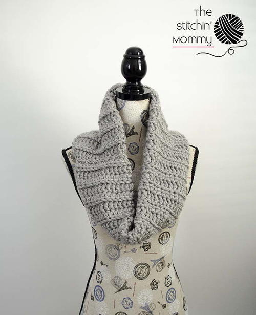 Chunky Ribbed Cowl