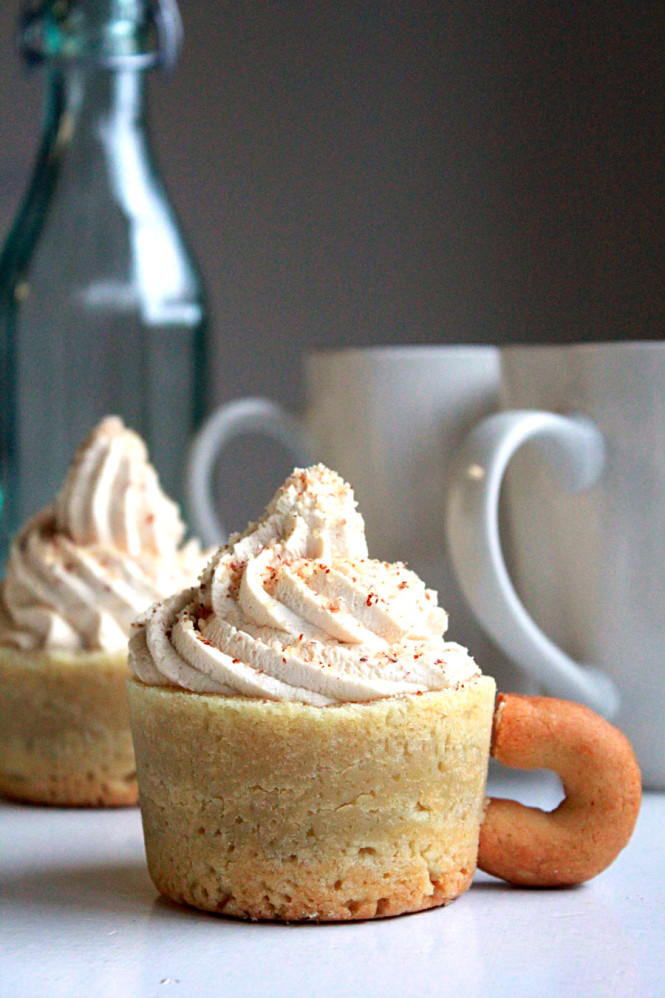 Irish Cream Coffee Mug Cookies | TheBestDessertRecipes.com