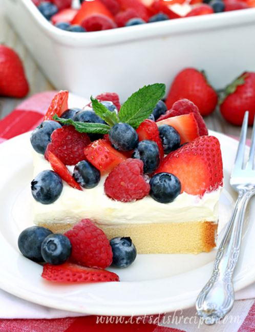 No Bake Berries and Cream Cake