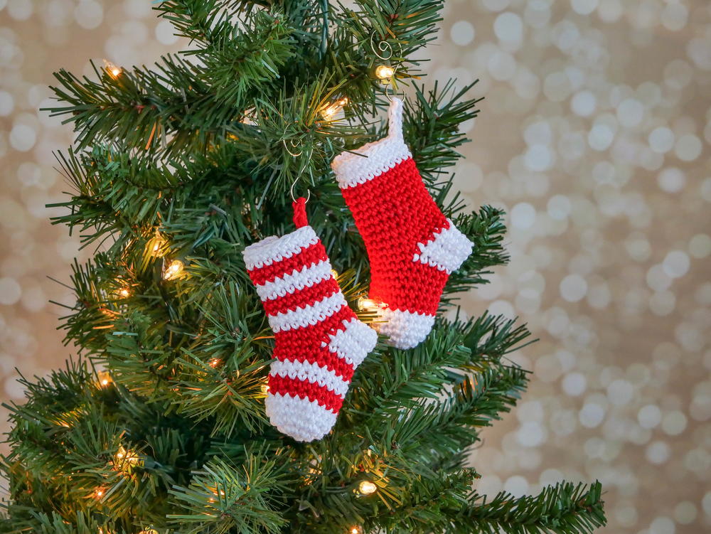 Mini-stockings Crochet in Hogwarts House Colors Holiday Christmas Ornaments & Decor