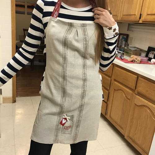 Adorable Valentine Aprons from Tea Towels