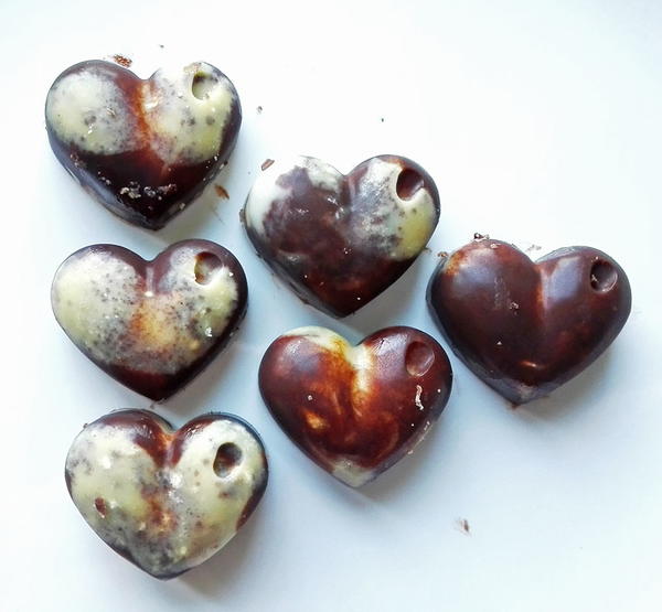 Raw Vegan Marble Chocolates For Valentine’s Day