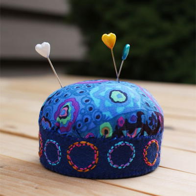 A Lovely Pincushion from a Mayonnaise Jar Lid