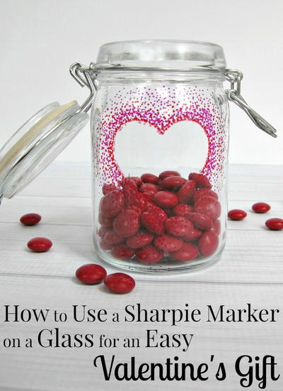 Easy Sharpie Jar Valentine's Day Gift