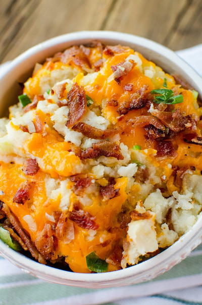 Loaded Slow Cooker Mashed Potatoes