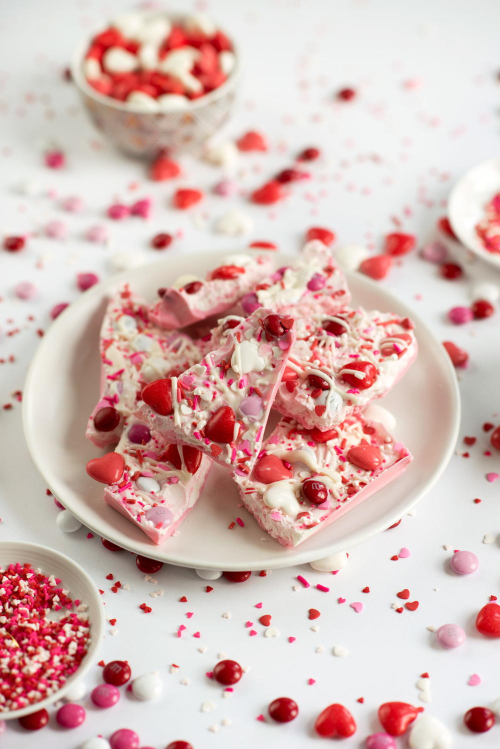 Valentine's Candy White Chocolate Bark RecipeLion.com Valentine's Candy White Chocolate Bark RecipeLion.com