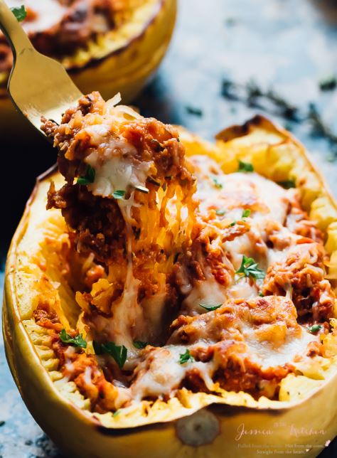 Low-Carb Spaghetti Squash Lasagna Boats