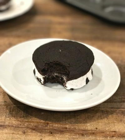 Dark Chocolate Whoopie Pies