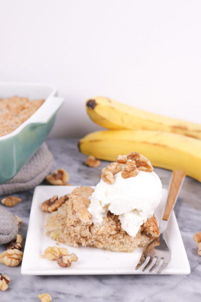 4-Ingredient Banana Bread Dump Cake