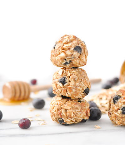 No-Bake Blueberry Almond Energy Snacks