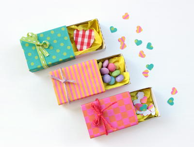 Tiny Valentine Gift Boxes