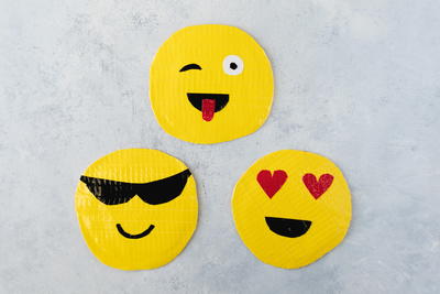 DIY Emoji Duct Tape Pouch